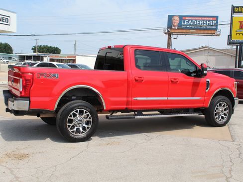 Used 2019 Ford F250 Lariat w/ Lariat Value Package AWD/4WD image 4