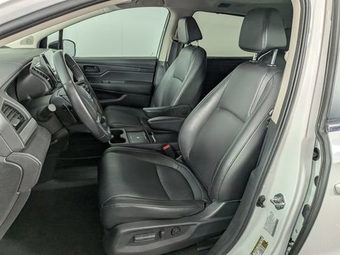 Used 2025 Honda Odyssey EX-L image 16
