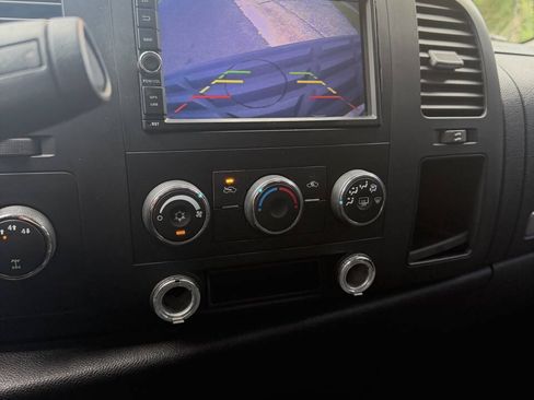 Used 2007 Chevrolet Silverado 2500 LT AWD/4WD image 17