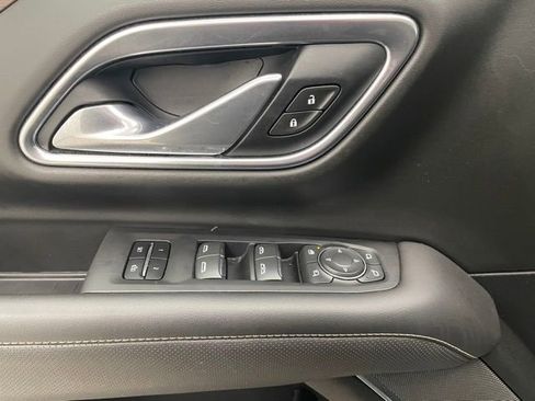 Used 2021 Chevrolet Tahoe Premier w/ Premium Package image 14