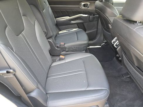 Used 2023 Kia Sorento SX FWD image 19