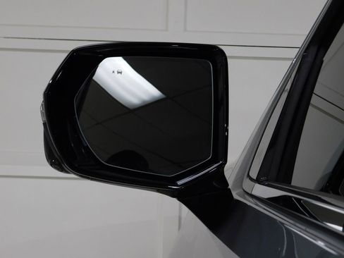 Used 2024 Chevrolet Tahoe Premier w/ Premium Package image 22