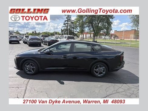 Used 2026 Kia K4 FWD image 1