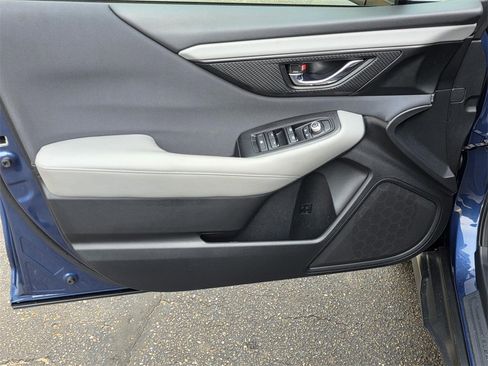 Used 2022 Subaru Outback Premium image 32