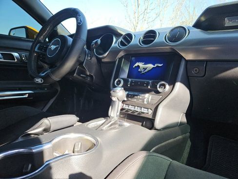 Used 2019 Ford Mustang GT w/ Equipment Group 301A image 9