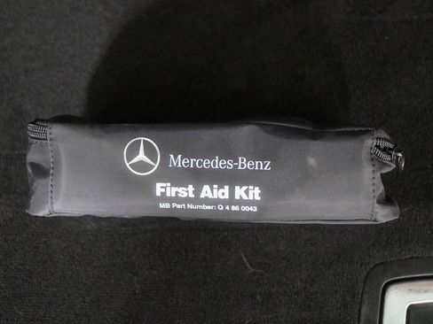 Used 2015 Mercedes-Benz GLK 350 4MATIC image 9