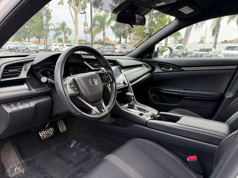 Used 2021 Honda Civic Sport image 12