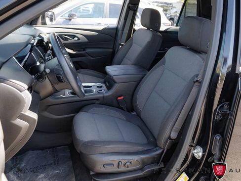 Used 2023 Chevrolet Traverse LT FWD image 20