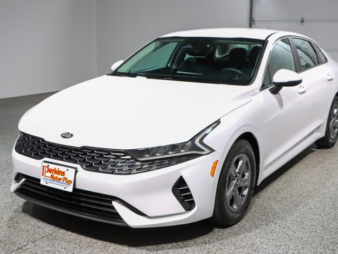 Used 2021 Kia K5 LXS FWD image 29