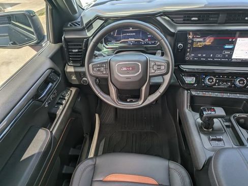 Used 2024 GMC Sierra 1500 AT4 w/ Technology Package AWD/4WD image 16