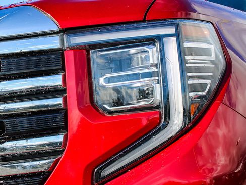 Used 2022 GMC Sierra 1500 SLT w/ SLT Premium Package image 10