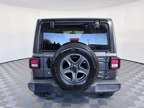 Used 2019 Jeep Wrangler Unlimited Sport S image 4