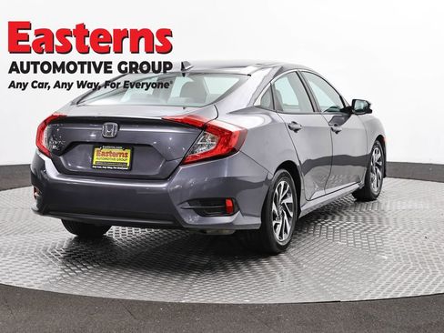 Used 2018 Honda Civic EX image 5