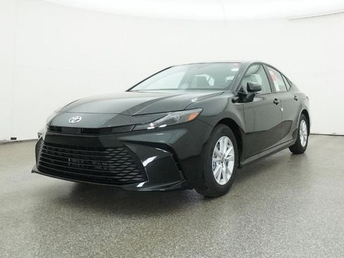 New 2026 Toyota Camry LE image 11