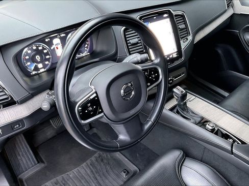Used 2022 Volvo XC90 T6 Inscription w/ Climate Package image 15