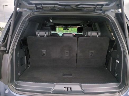 Used 2023 Ford Expedition Limited RWD image 13