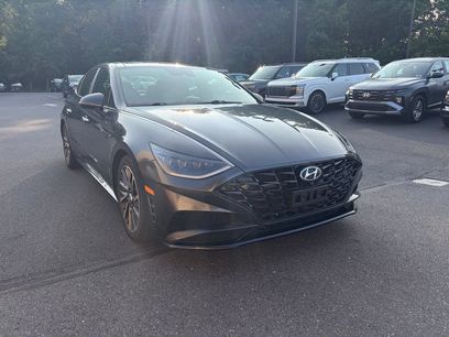 Used 2021 Hyundai Sonata Limited w/ Preferred Accessory Package