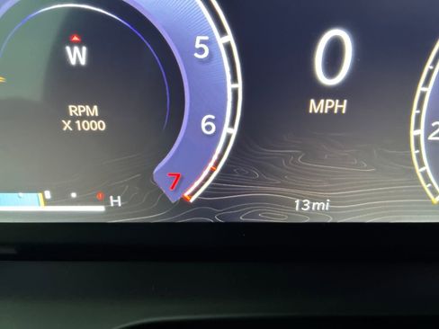 New 2025 Jeep Grand Cherokee Altitude image 17