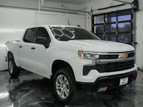 Used 2023 Chevrolet Silverado 1500 LT Trail Boss w/ Protection Package AWD/4WD image 1