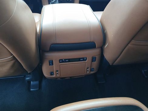 Used 2018 INFINITI QX80 2WD w/ Deluxe Technology Package image 23