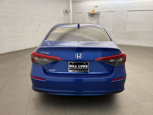 Used 2022 Honda Civic EX image 6