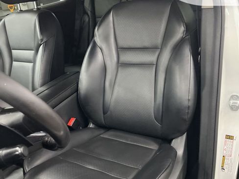 Used 2021 Nissan Rogue SV w/ Premium Package AWD/4WD image 25