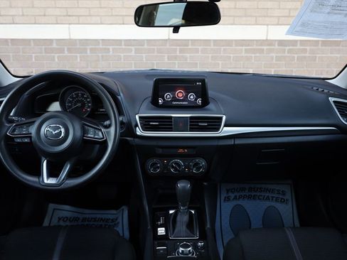 Used 2017 MAZDA MAZDA3 Sport w/ Preferred Equipment Package image 27