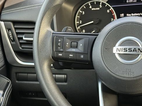 Certified 2021 Nissan Rogue S image 23