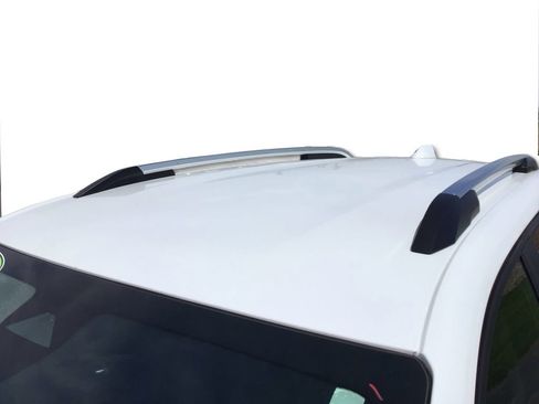 Used 2025 Chevrolet Equinox LT w/ Convenience Package II AWD/4WD image 12