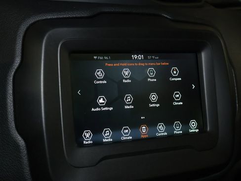 Used 2020 Jeep Renegade Trailhawk w/ Premium Leather Group image 27