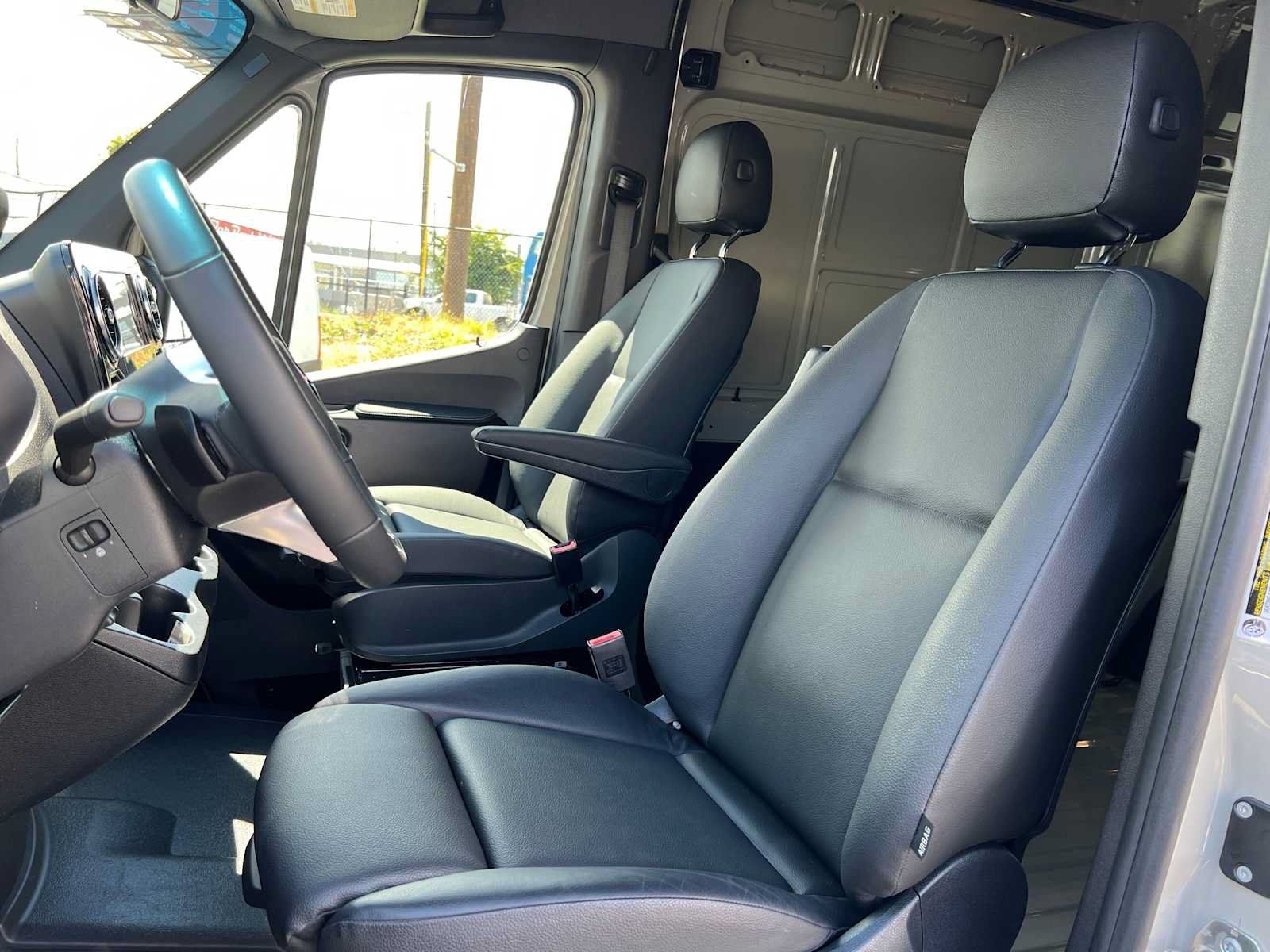 Used 2026 Mercedes-Benz Sprinter 2500 image 23