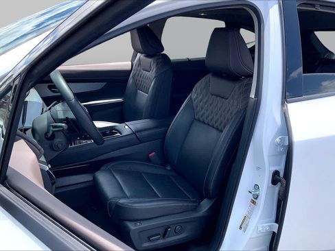 Used 2025 Nissan Murano Platinum w/ Cargo Package AWD/4WD image 8