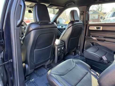 Used 2020 Ford Explorer ST AWD/4WD image 13