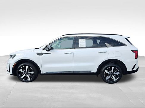 Used 2021 Kia Sorento EX FWD image 2