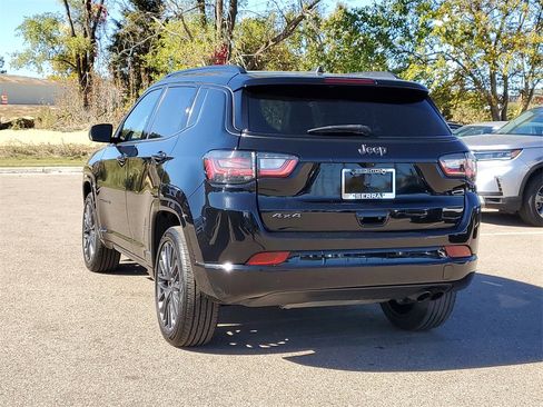 Used 2022 Jeep Compass High Altitude image 2