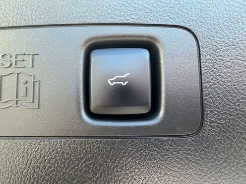 Used 2025 Lincoln Corsair Grand Touring w/ Equipment Group 301A AWD/4WD image 28
