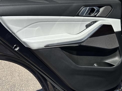 Certified 2024 BMW X5 xDrive40i w/ M Sport Package image 12