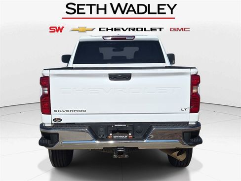 Used 2023 Chevrolet Silverado 2500 LT image 8