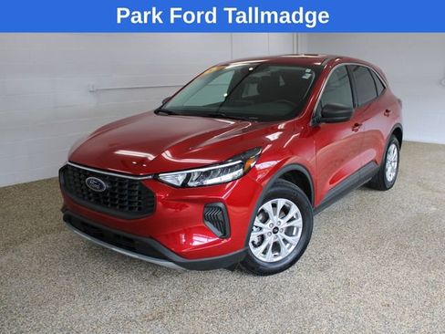 Used 2023 Ford Escape Active w/ Cold Weather Package FWD image 10