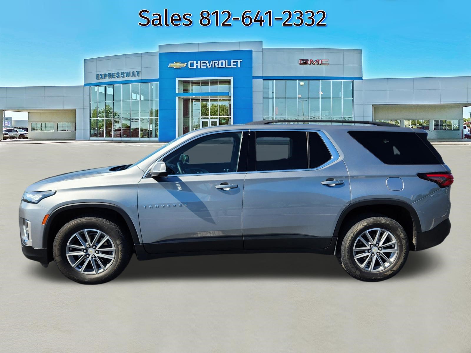 Used 2023 Chevrolet Traverse LT FWD image 4