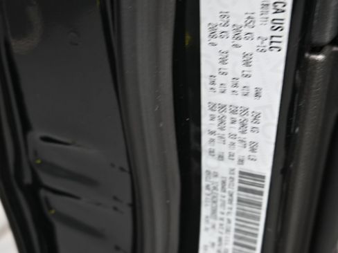 Used 2019 Jeep Grand Cherokee Altitude image 15