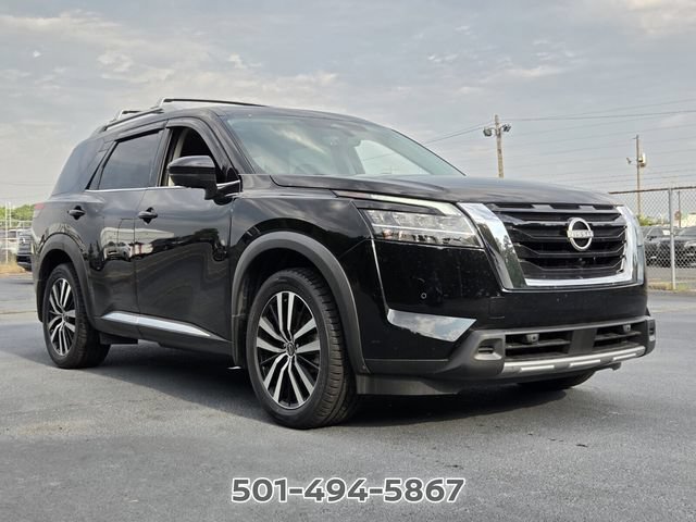 Used 2024 Nissan Pathfinder Platinum w/ Lighting Package (N92) FWD image 7