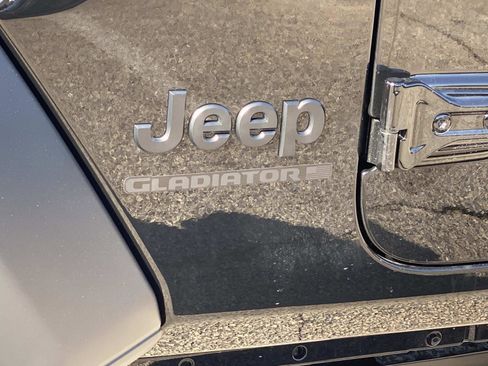 New 2026 Jeep Gladiator Sport image 7