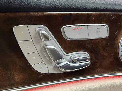 Used 2017 Mercedes-Benz E 300 4MATIC image 15