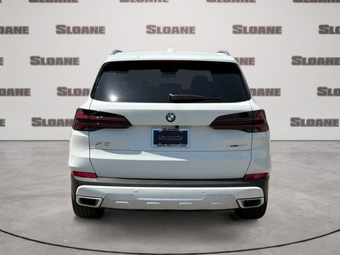 New 2026 BMW X5 xDrive40i w/ Climate Comfort Package AWD/4WD image 4