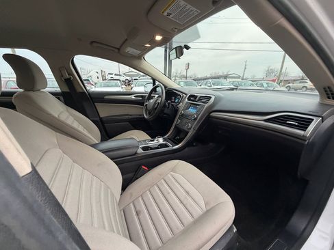 Used 2018 Ford Fusion S image 11