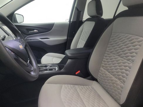 Used 2021 Chevrolet Equinox LS w/ LS Convenience Package AWD/4WD image 17