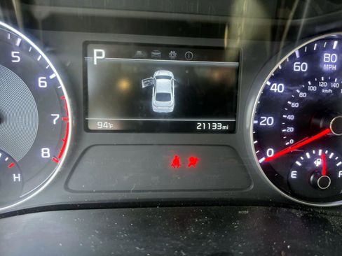 Certified 2023 Kia Forte LXS FWD image 11
