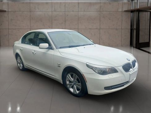Used 2010 BMW 528i xDrive Sedan AWD/4WD image 8