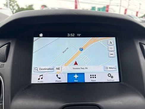 Used 2016 Ford Focus SE w/ Equipment Group 201A FWD image 13